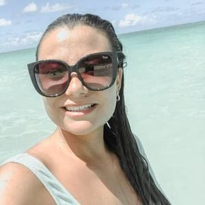 Meet your Posher, Rafaela